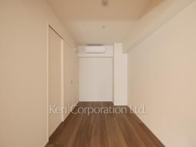 Bedroom ※Photo of the same layout on 5 floor. Decoration and fixture may differ.