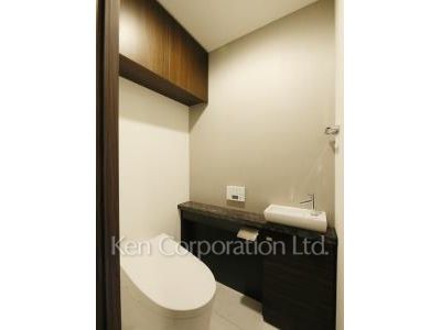 Lavatory