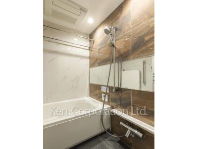 Bath ※Photo of the same layout on 3 floor. Decoration and fixture may differ.