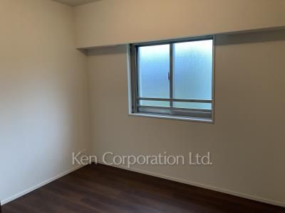 *Photo of similar layout
