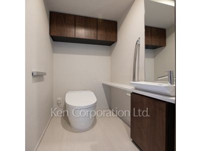 Lavatory