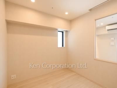 Bedroom ※Photo of the same layout on 14 floor. Decoration and fixture may differ.