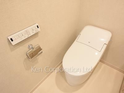 Lavatory ※Photo of the same layout on 14 floor. Decoration and fixture may differ.