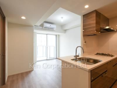 Living-Dining ※Photo of the same layout on 6 floor. Decoration and fixture may differ.