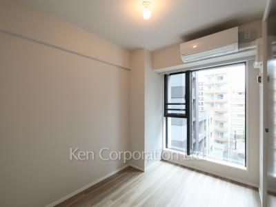 Bedroom ※Photo of the same layout on 7 floor. Decoration and fixture may differ.
