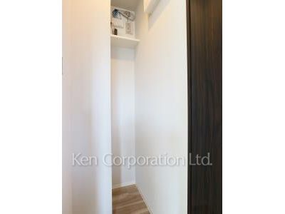 Storage ※Photo of the same layout on 10 floor. Decoration and fixture may differ.