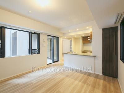 Living-Dining ※Photo of the same layout on 2 floor. Decoration and fixture may differ.