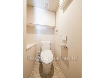 Lavatory ※Photo of the same layout on 12 floor. Decoration and fixture may differ.