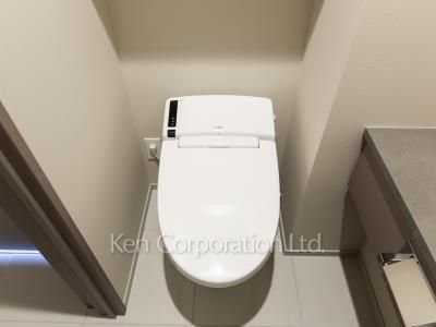 Lavatory ※Photo of the same layout on 3 floor. Decoration and fixture may differ.
