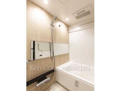 Bath ※Photo of the same layout on 3 floor. Decoration and fixture may differ.