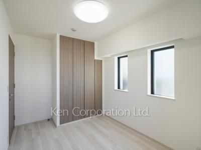 Bedroom ※Photo of the same layout on 10 floor. Decoration and fixture may differ.