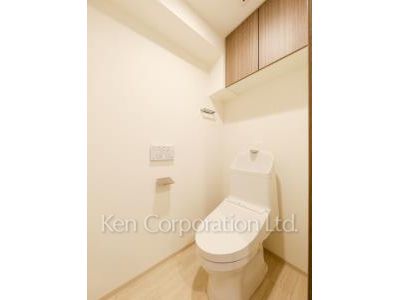 Lavatory ※Photo of the same layout on 10 floor. Decoration and fixture may differ.