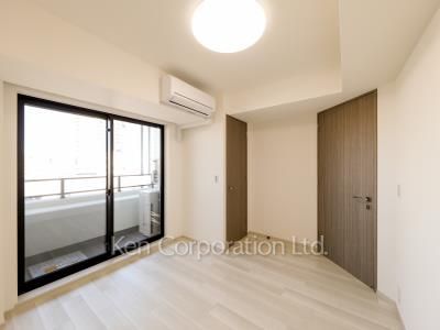 Bedroom ※Photo of the same layout on 10 floor. Decoration and fixture may differ.