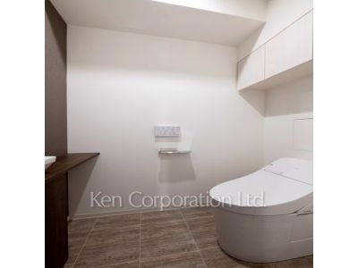Lavatory