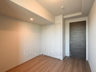 Bedroom ※Photo of the same layout on 9 floor. Decoration and fixture may differ.