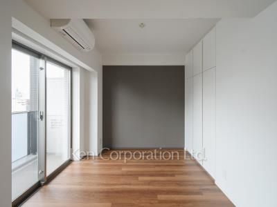 Bedroom ※Photo of the same layout on 6 floor. Decoration and fixture may differ.