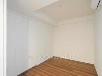 Bedroom ※Photo of the same layout on 6 floor. Decoration and fixture may differ.