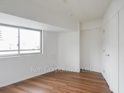 Bedroom ※Photo of the same layout on 6 floor. Decoration and fixture may differ.