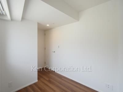 Bedroom ※Photo of the same layout on 6 floor. Decoration and fixture may differ.