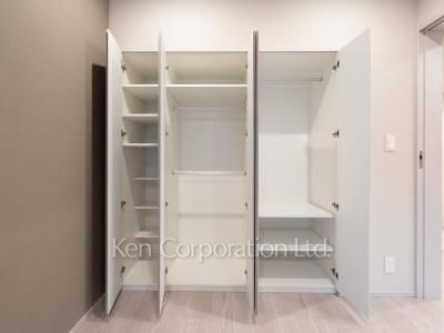 Closet ※Photo of the same layout on 4 floor. Decoration and fixture may differ.
