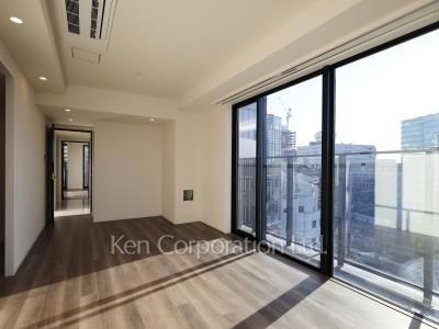 Living-Dining ※Photo of the same layout on 8 floor. Decoration and fixture may differ.