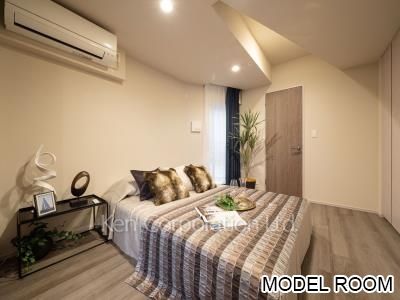 Bedroom ※Staged Unit ※Photo of the same layout on 14 floor. Decoration and fixture may differ.
