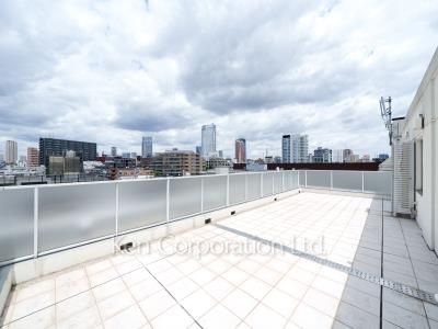 Roof Balcony