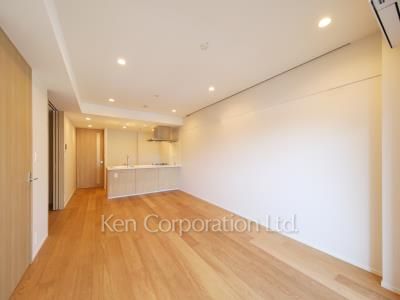 Living-Dining ※Photo of the same layout on 5 floor. Decoration and fixture may differ.