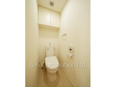 Lavatory ※Photo of the same layout on 5 floor. Decoration and fixture may differ.