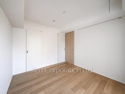 Bedroom ※Photo of the same layout on 4 floor. Decoration and fixture may differ.