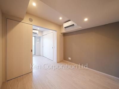 Living-Dining ※Photo of the same layout on 6 floor. Decoration and fixture may differ.
