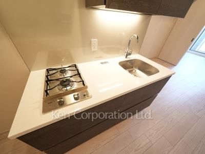 Kitchen ※Photo of the same layout on 6 floor. Decoration and fixture may differ.