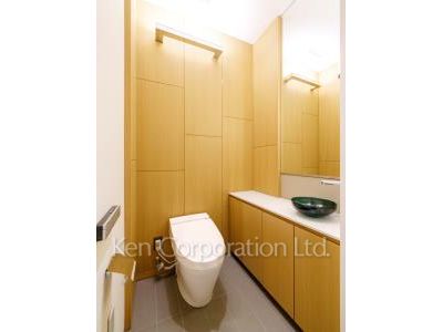 Lavatory ※Photo of the same layout on 22 floor. Decoration and fixture may differ.