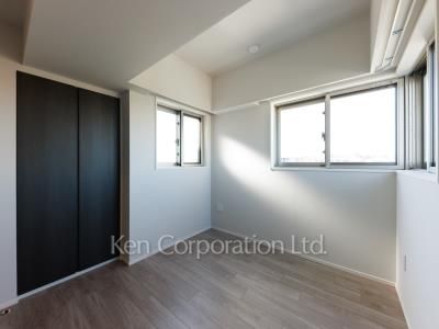 Bedroom ※Photo of the same layout on 10 floor. Decoration and fixture may differ.