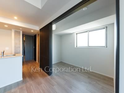 Bedroom ※Photo of the same layout on 10 floor. Decoration and fixture may differ.