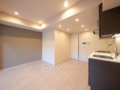 Living-Dining ※Photo of the same layout on 6 floor. Decoration and fixture may differ.