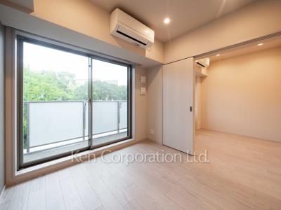 Living-Dining ※Photo of the same layout on 6 floor. Decoration and fixture may differ.