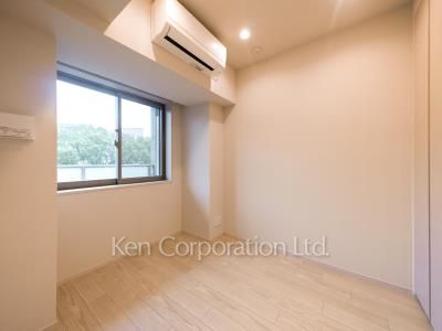 Bedroom ※Photo of the same layout on 6 floor. Decoration and fixture may differ.