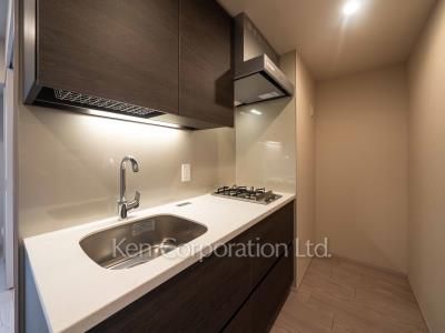 Kitchen ※Photo of the same layout on 6 floor. Decoration and fixture may differ.