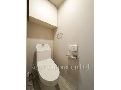 Lavatory ※Photo of the same layout on 13 floor. Decoration and fixture may differ.