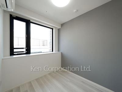 Bedroom ※Photo of the same layout on 13 floor. Decoration and fixture may differ.