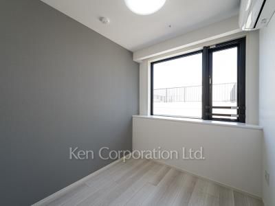 Bedroom ※Photo of the same layout on 13 floor. Decoration and fixture may differ.