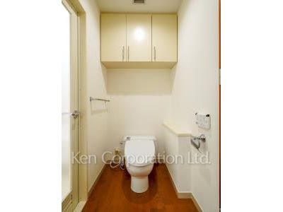 Lavatory ※Photo of the same layout on 32 floor. Decoration and fixture may differ.