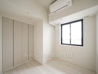 Bedroom ※Photo of the same layout on 9 floor. Decoration and fixture may differ.