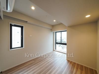 Bedroom ※Photo of the same layout on 17 floor. Decoration and fixture may differ.