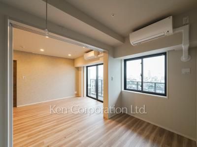 Bedroom ※Photo of the same layout on 17 floor. Decoration and fixture may differ.