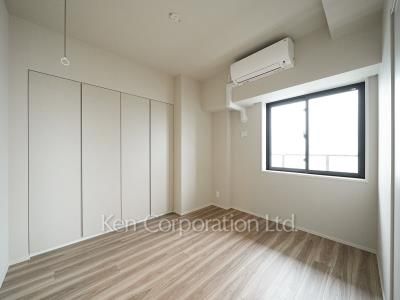 Bedroom ※Photo of the same layout on 17 floor. Decoration and fixture may differ.