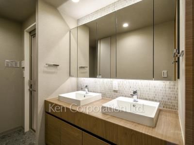 Powder Room