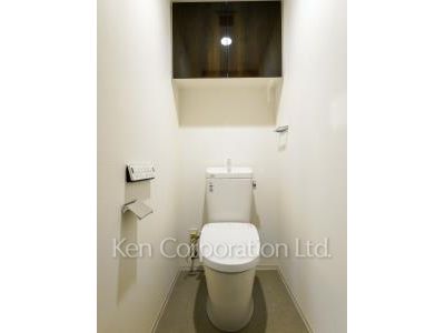 Lavatory ※Photo of the same layout on 5 floor. Decoration and fixture may differ.