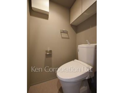 Lavatory ※Photo of the same layout on 13 floor. Decoration and fixture may differ.